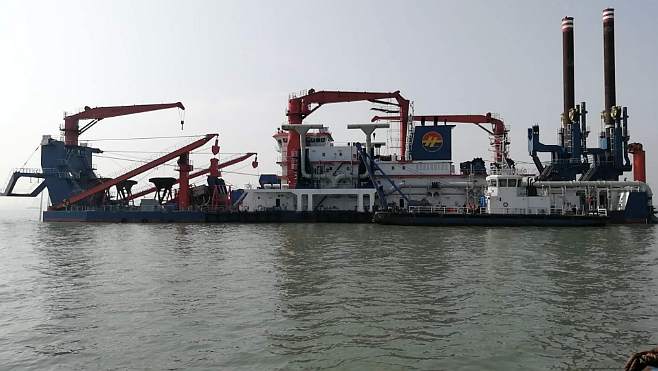 新海旭.jpg